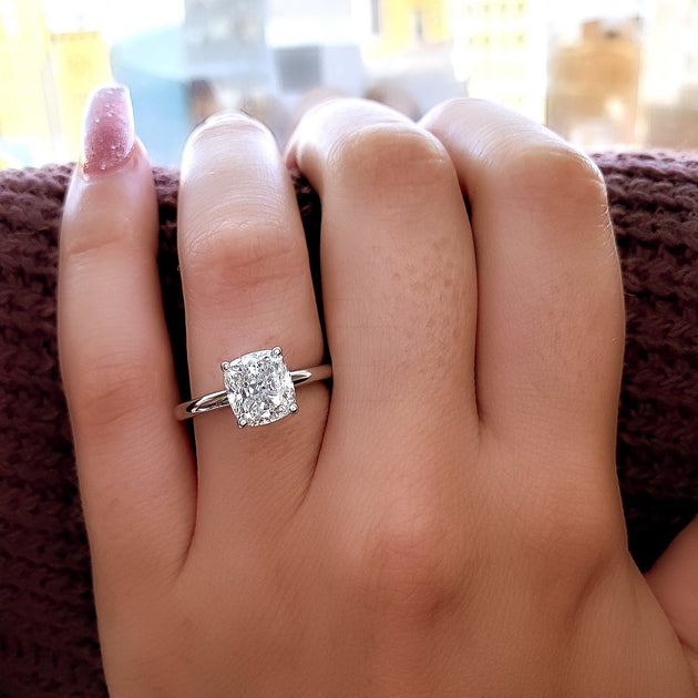 Simple cushion cut diamond ring Clearance