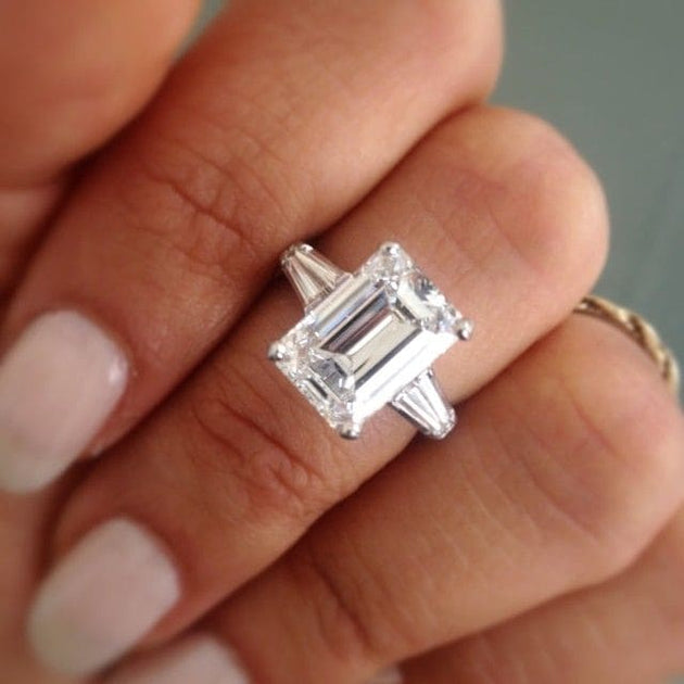 Emerald Cut Stone Engagement Ring Set, Ct D VS1 GIA