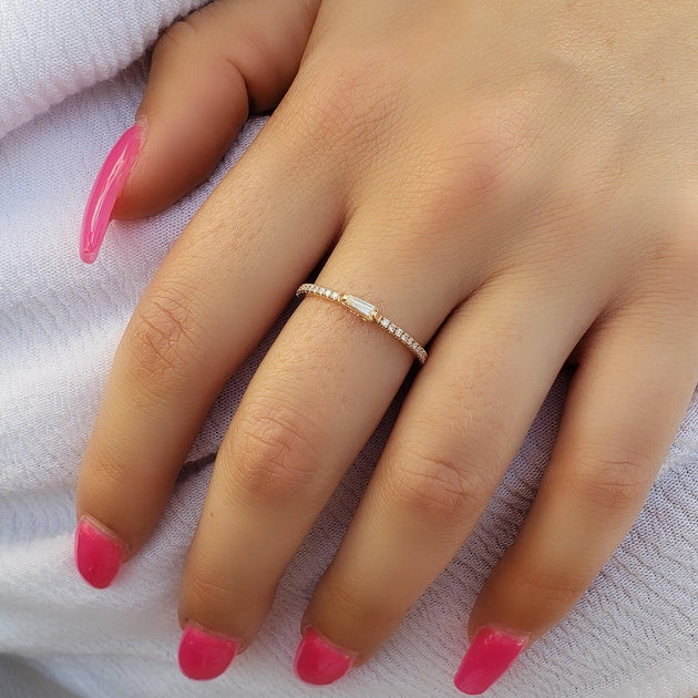 Royalty Baguette & Round Diamond Ring - Image 4