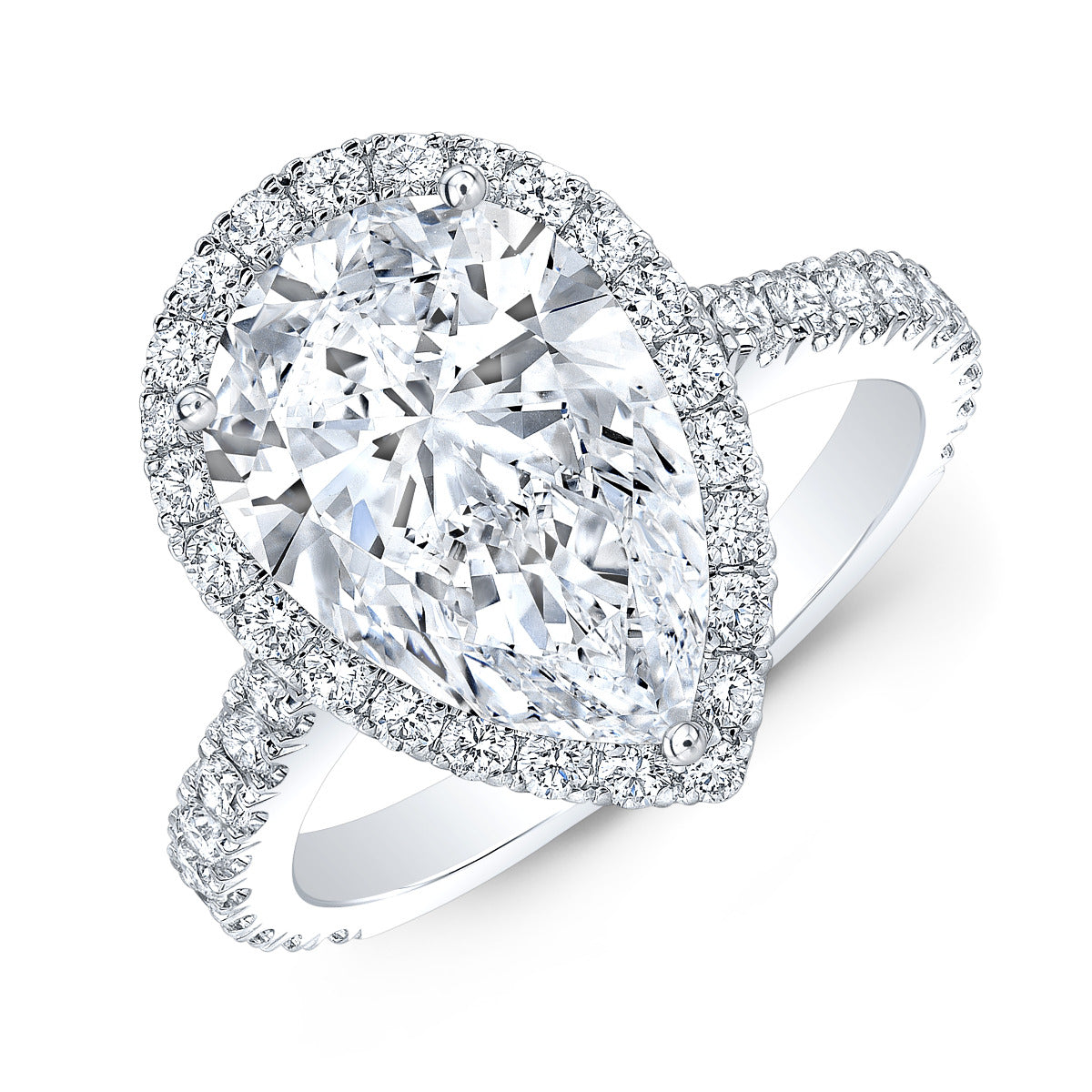 Pear halo engagement rings