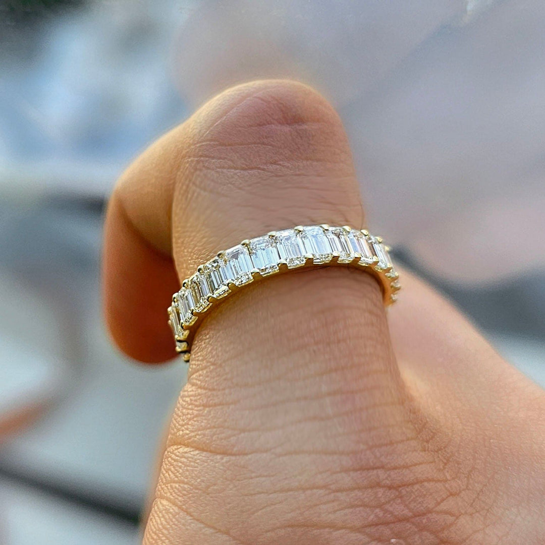 Low Profile Emerald Cut Eternity Band F-G Color VS1 (2.50 Ctw)