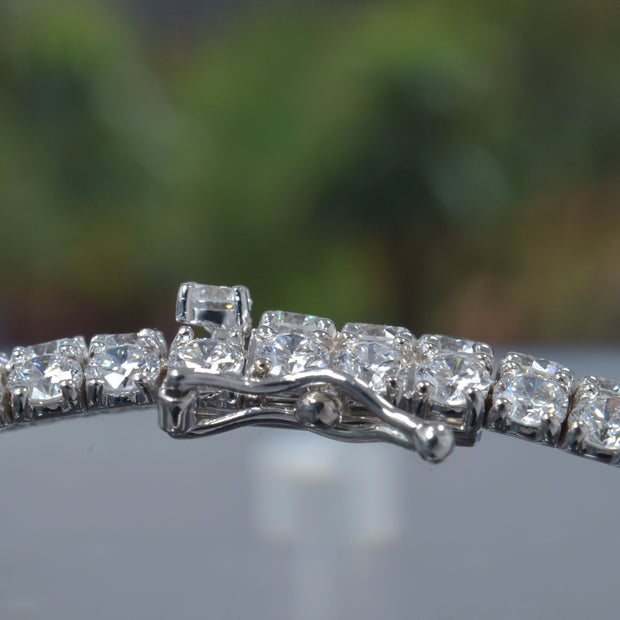 Lab Grown 3-Row Round Cut Tennis Bracelet (14 Ctw.)