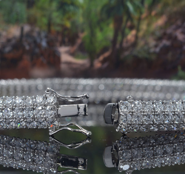 Lab Grown 3-Row Round Cut Tennis Bracelet (14 Ctw.)