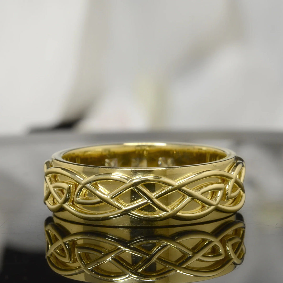 Lab Grown Men's 3-Stone Princess Cut Diamond Celtic Ring 6.65mm (1.00 Ctw)