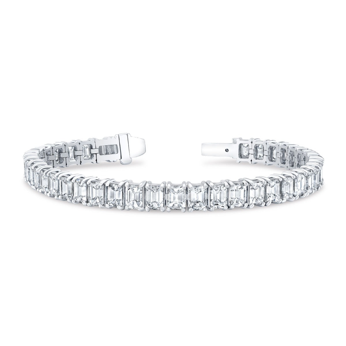 20_carat_emerald_cut_diamond_tennis_bracelet