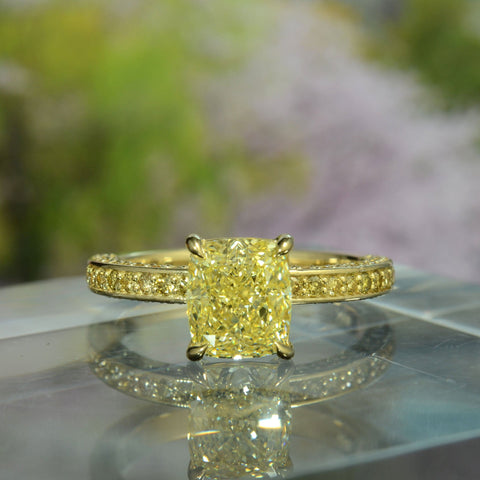 2.25 Ctw Canary Fancy Light Yellow Cushion with Pave Yellow Diamond Ring VS1 GIA