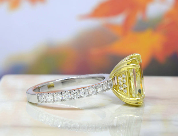 3.75 Ct. Radiant Cut Earth Mined Canary Fancy Yellow Diamond Ring VS2 GIA Certified