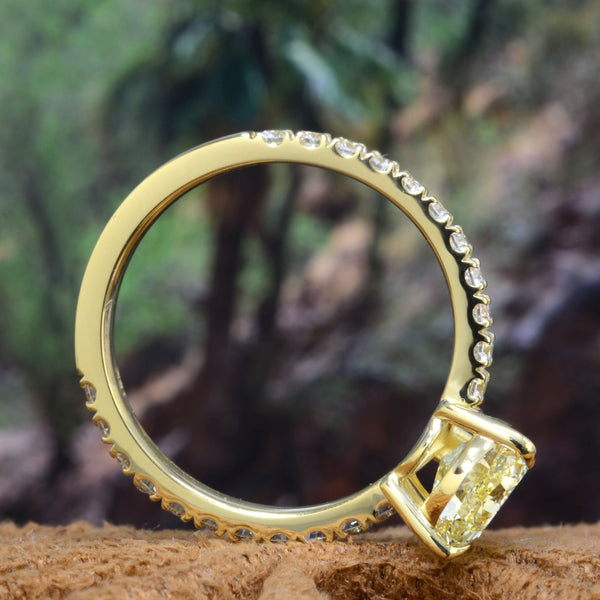 3.20 Ctw Canary Fancy Yellow Pear Cut Ring Low Profile VS2 GIA