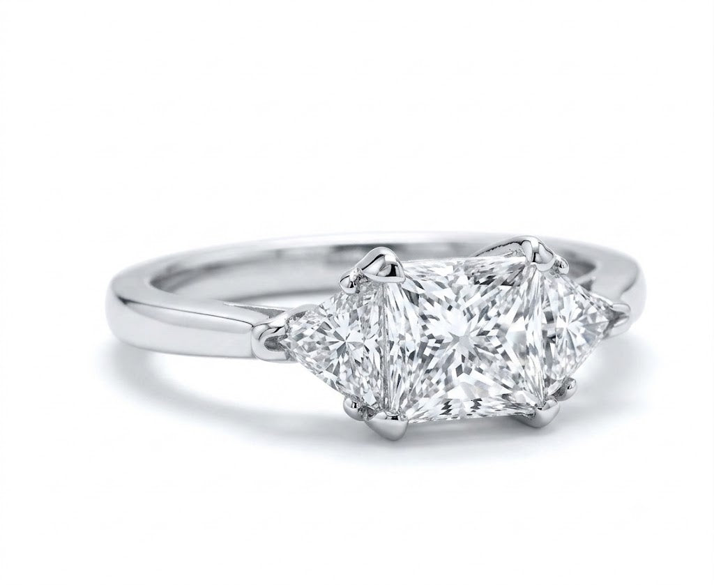 3_stone_princess_and_trillion_diamond_ring