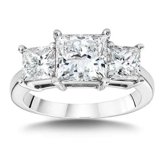 Princess cut 3-Stone Diamond Ring in white gold