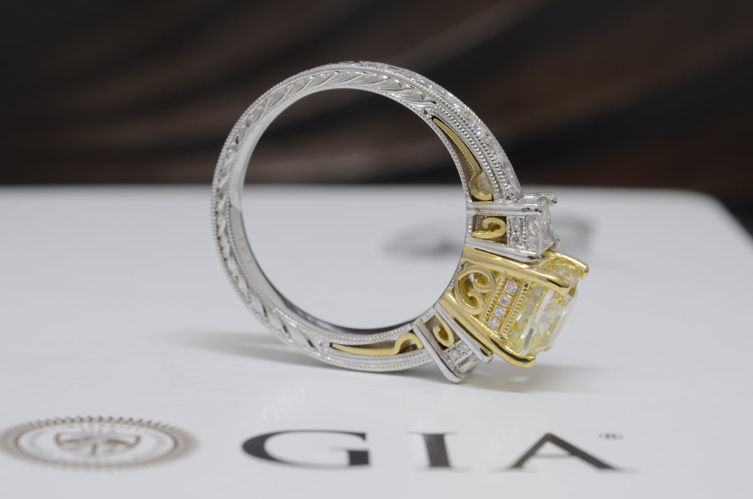 GIA  Yellow Elongated Radiant Cut & Trapezoids Diamond Ring Profile