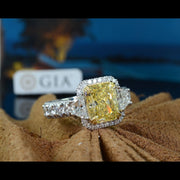 6.50 Ct. Canary Fancy Yellow Rectangle Radiant Cut Diamond Ring VVS1 GIA Certified