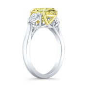 1.90 Ctw Canary Fancy Light Yellow Oval Cut & Pear Cut Diamond Ring VVS2 GIA