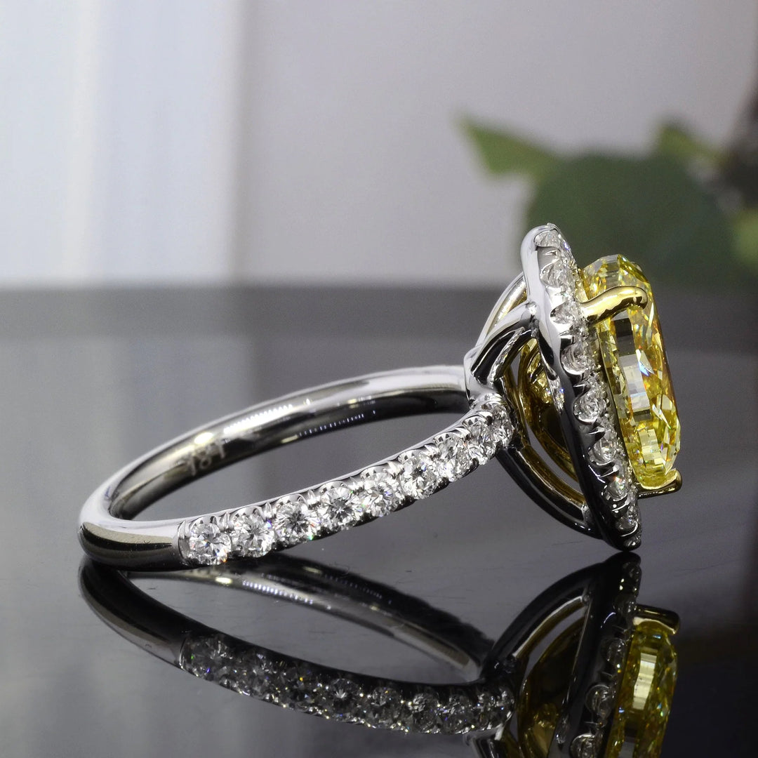 Lab Grown Yellow Pear Cut Halo Diamond Ring VVS2 IGI Certified