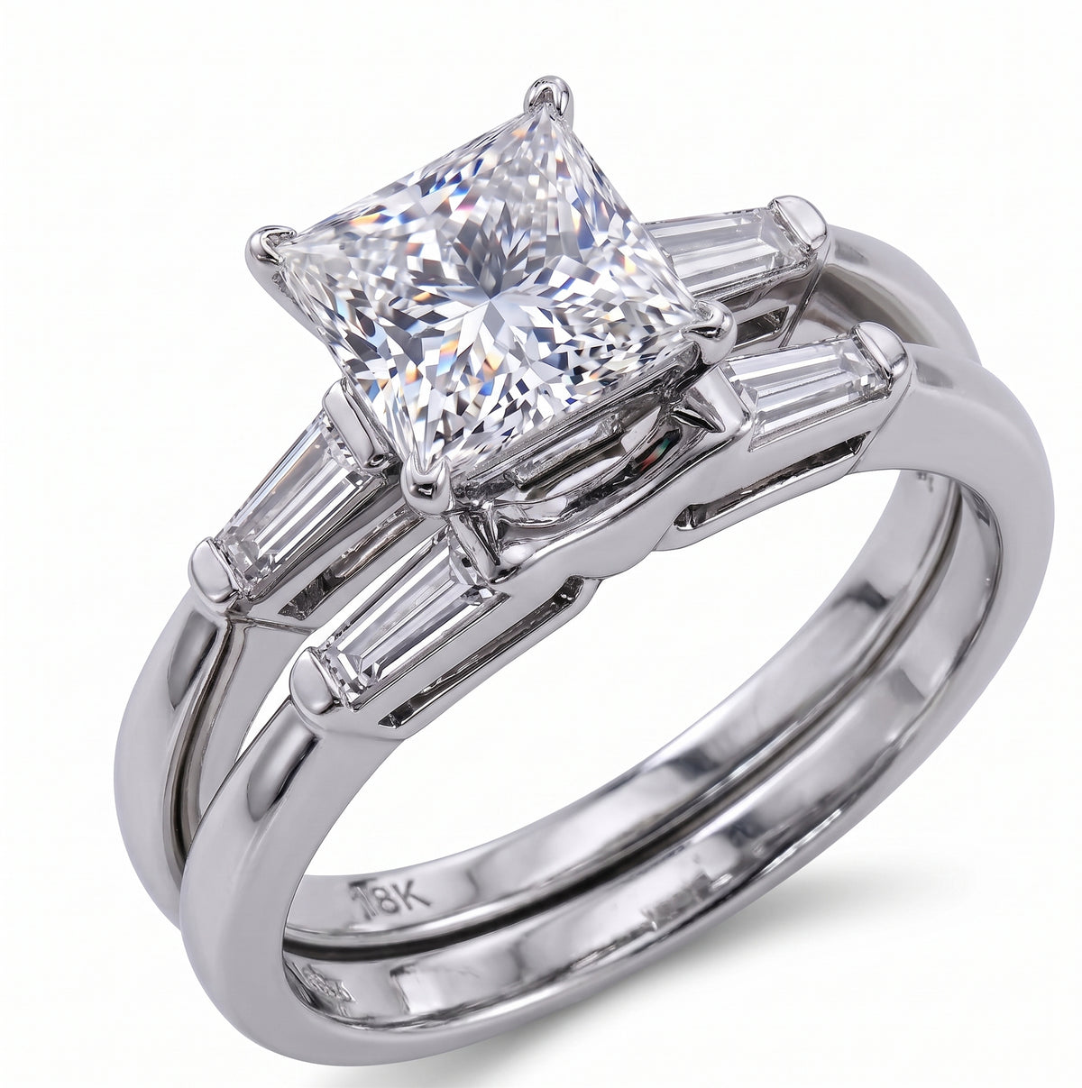 Princess_cut_engagement_ring_set_with_baguettes