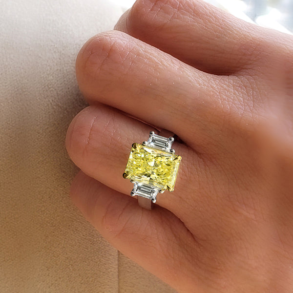 4.70 Ctw Fancy Light Yellow Radiant Cut & Trapezoids 3 Stone Ring VVS2 GIA