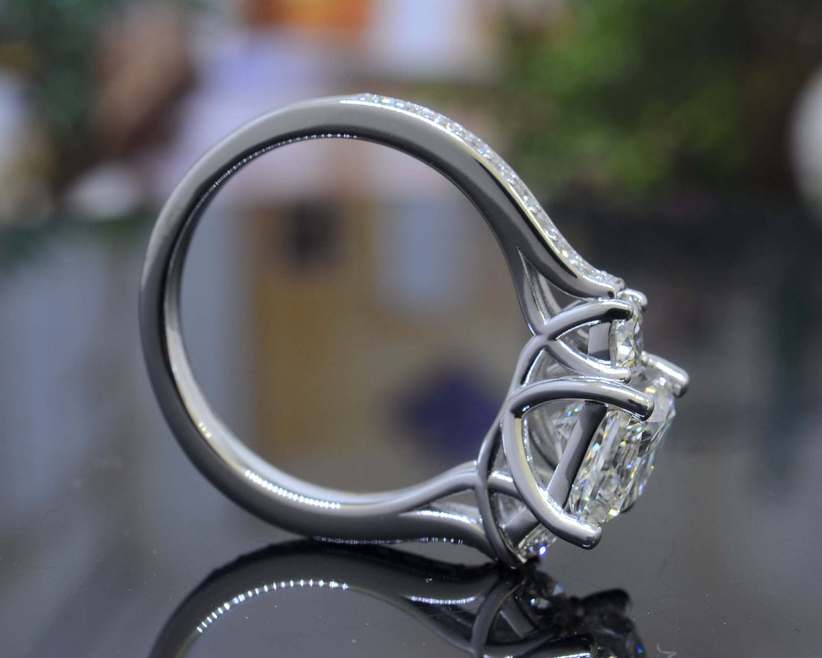 Princess cut & trapezoids engagement ring side profile