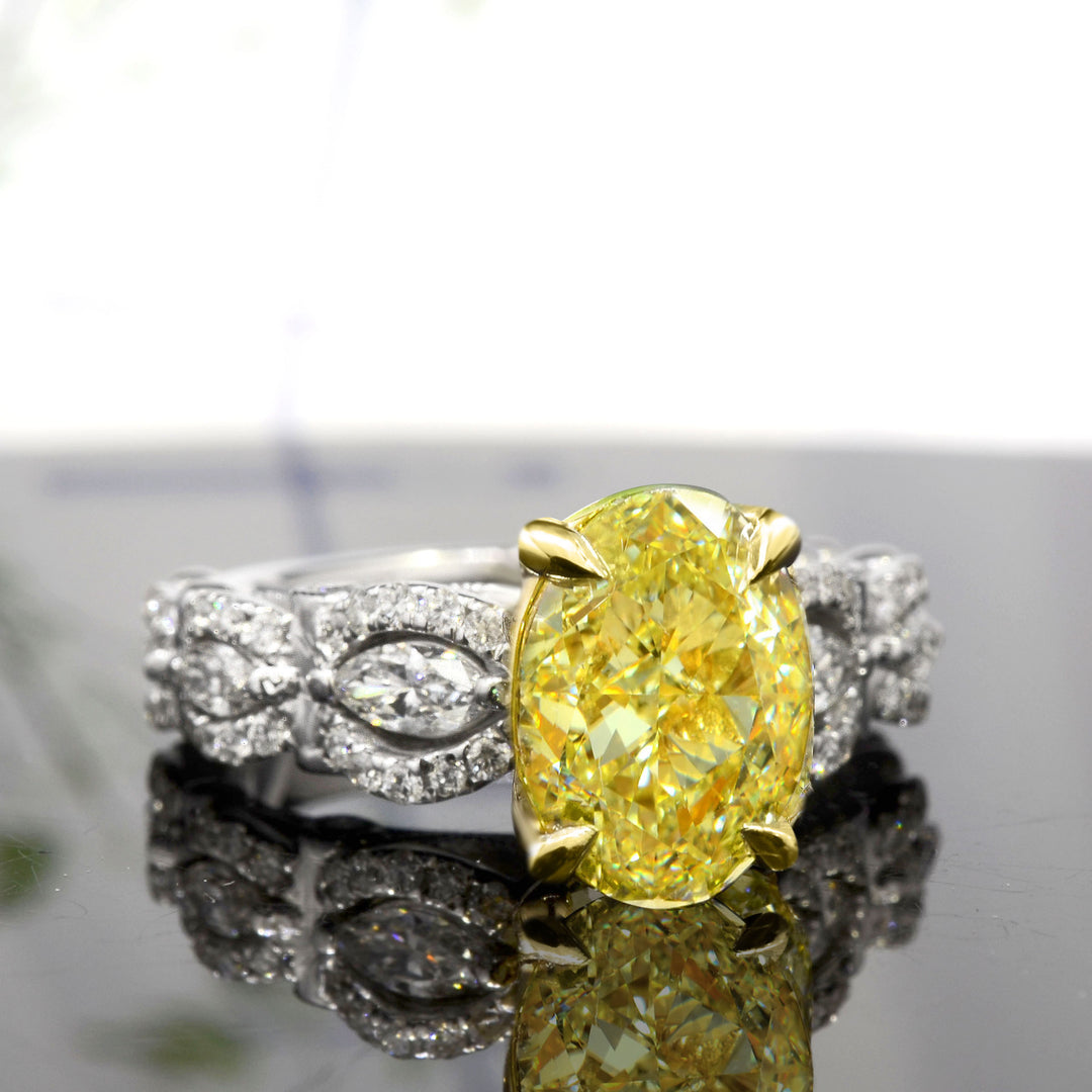 2.85 Ctw Canary Fancy Light Yellow Oval and Marquise Diamond Ring VS1 GIA Certified