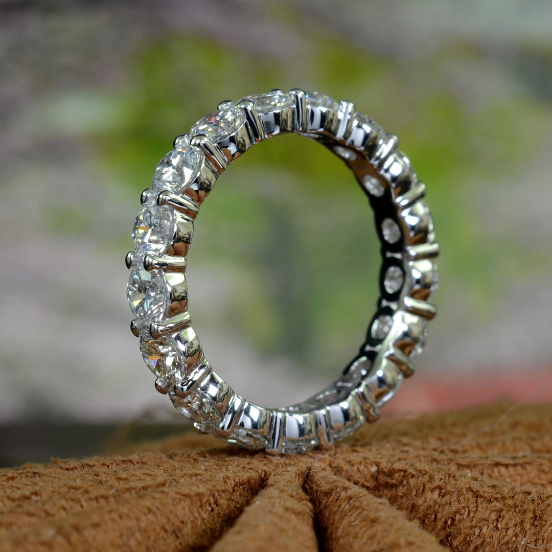3 Ctw Round Cut Diamond Eternity Ring F-G Color VS1