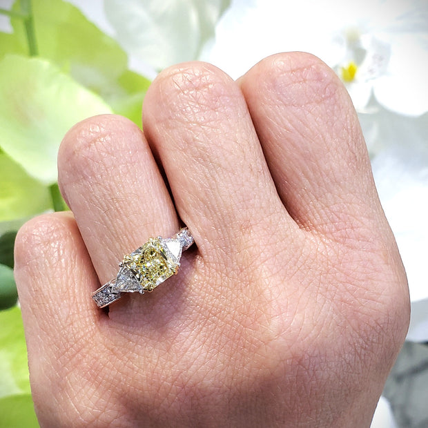 2.10 Ct. Canary Fancy Yellow Radiant Cut Diamond Ring & Trillions VS2 Clarity GIA Certified