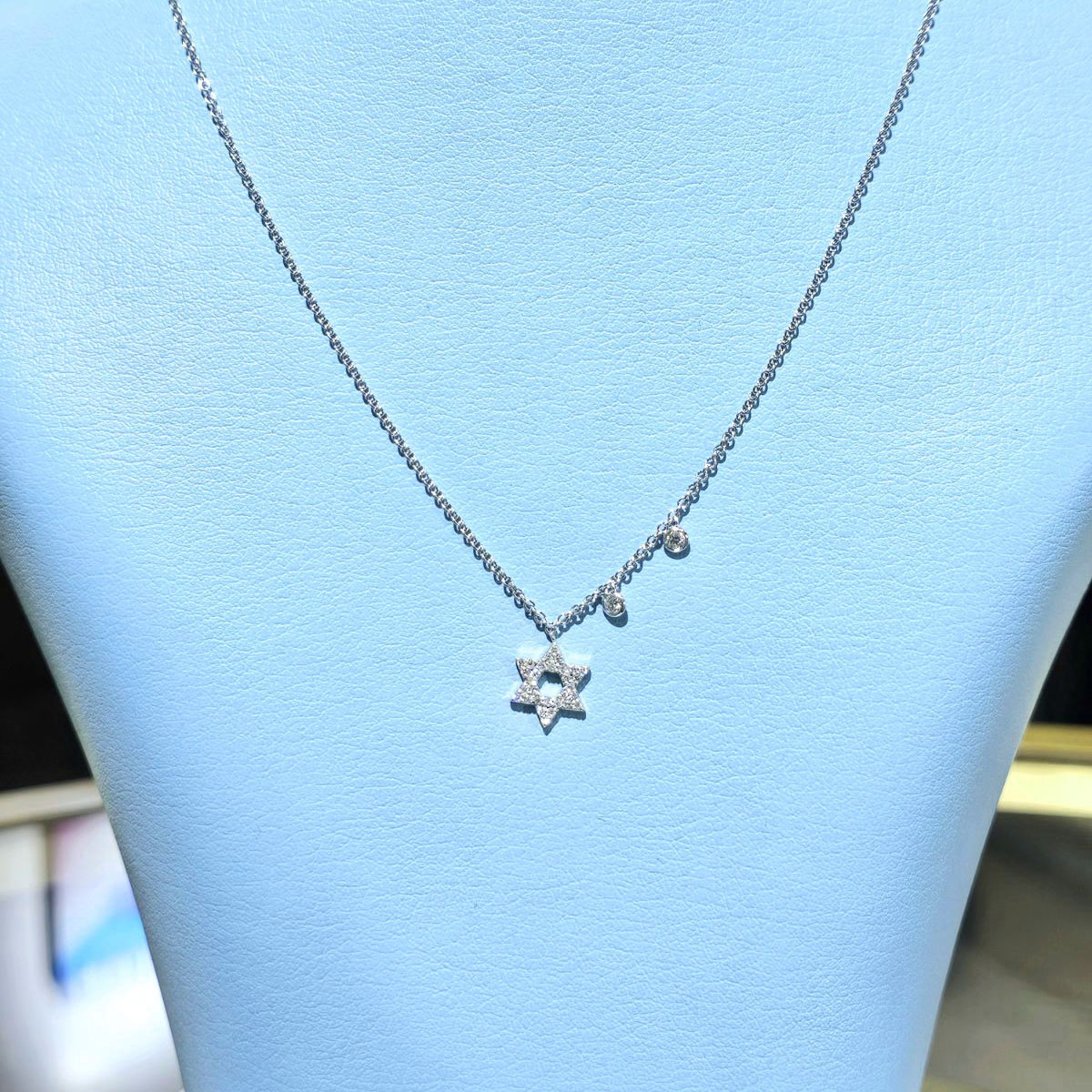 Starofdavidwith3roundbezeldiamondnecklace small 2554