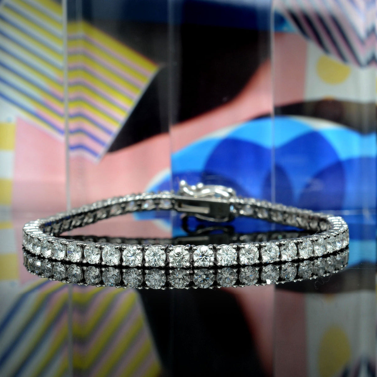 A tennis bracelet featuring round cut natural diamonds 6 carat total weight 