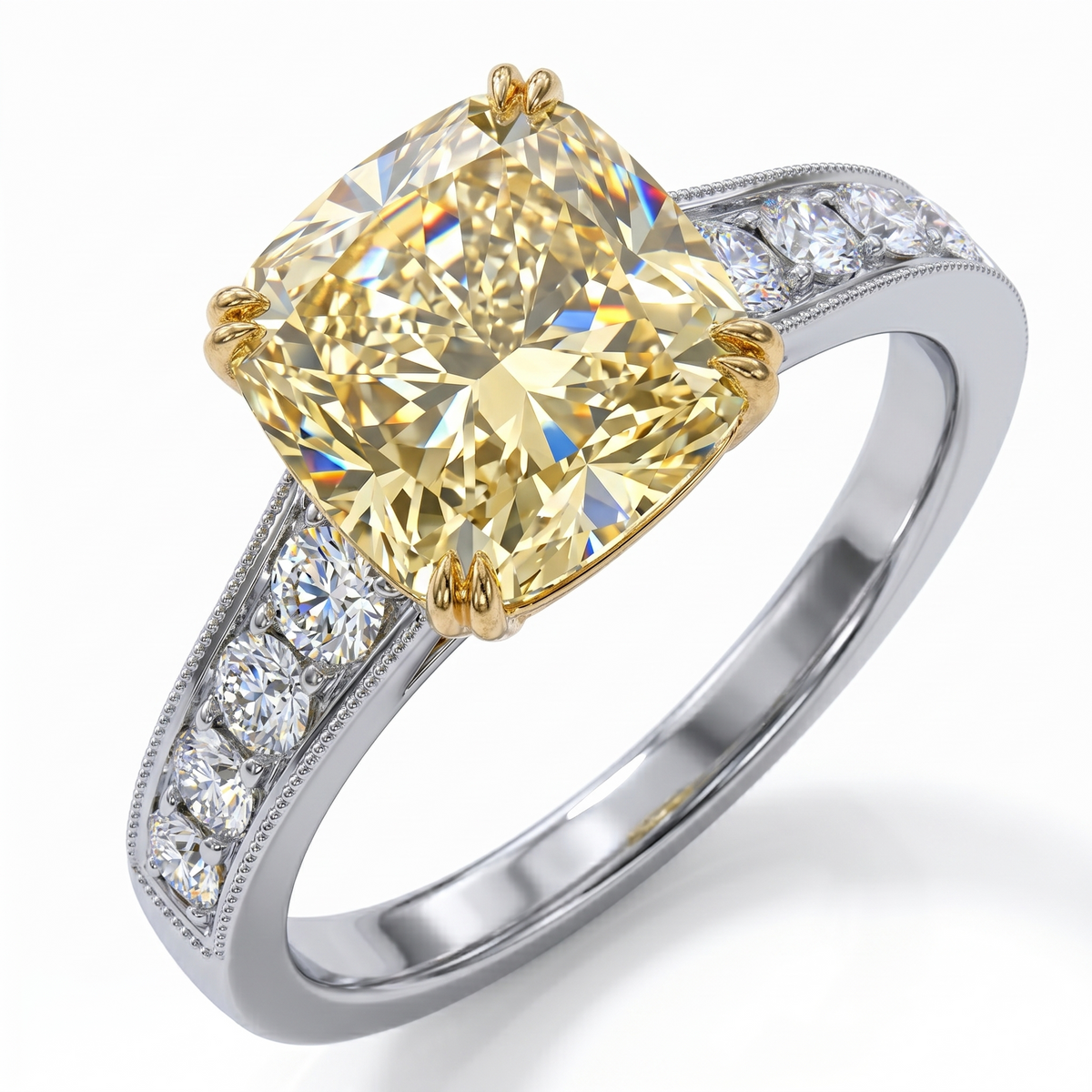 Cushion_cut_with_accent_fancy_yellow