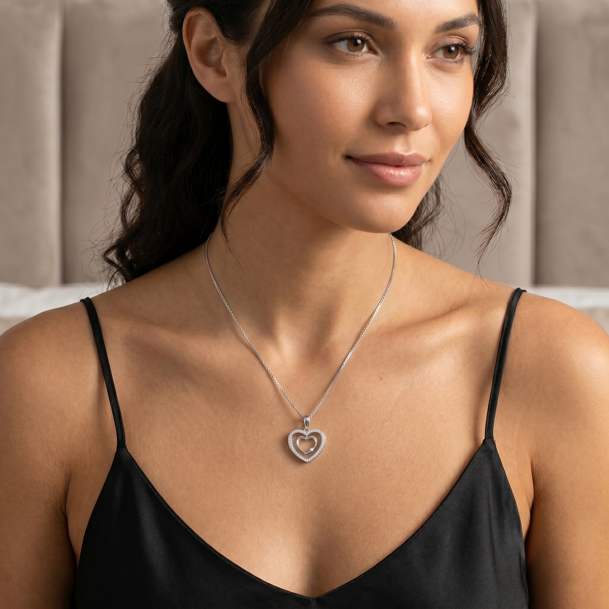 Sweet heart diamond pendant with adjustable chain