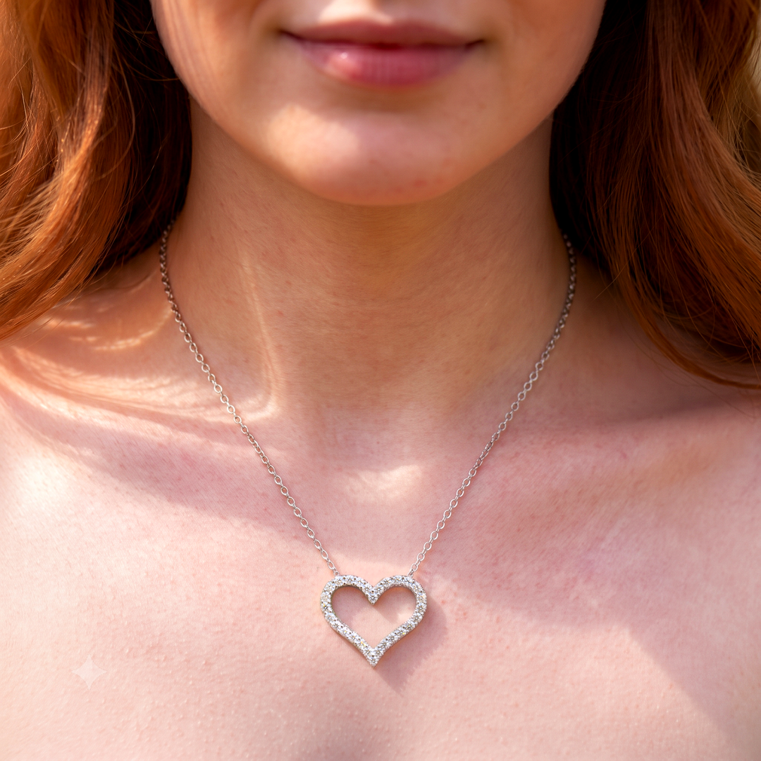 Valentine's Diamond Heart Pendant With Chain F Color VS1 Clarity