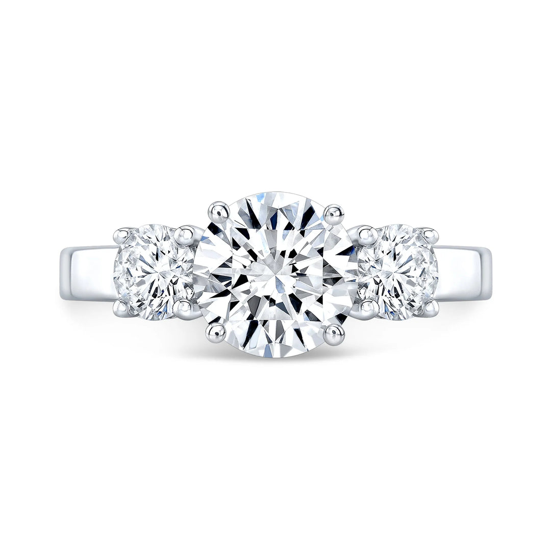 Round Cut 3-Stone Diamond Ring in white gold Top view