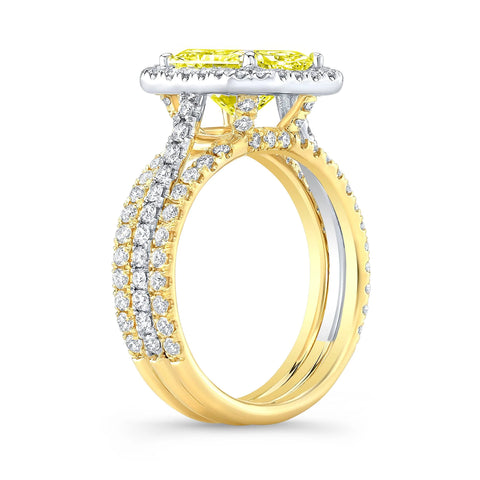 Lab Grown Yellow Radiant Cut Diamond 3-Row Halo Ring VVS2 IGI Certified