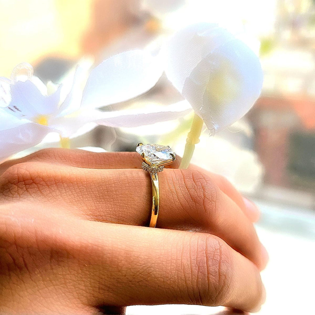 1.80 Ctw Oval Cut Solitaire Hidden Halo Engagement Ring E Color SI1 GIA Certified