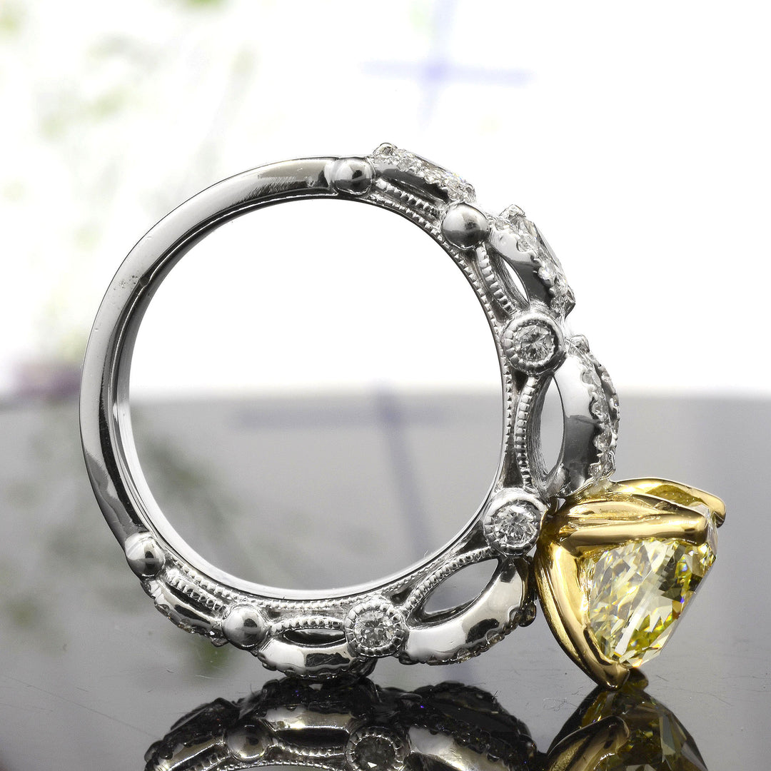 2.85 Ctw Canary Fancy Light Yellow Oval and Marquise Diamond Ring VS1 GIA Certified