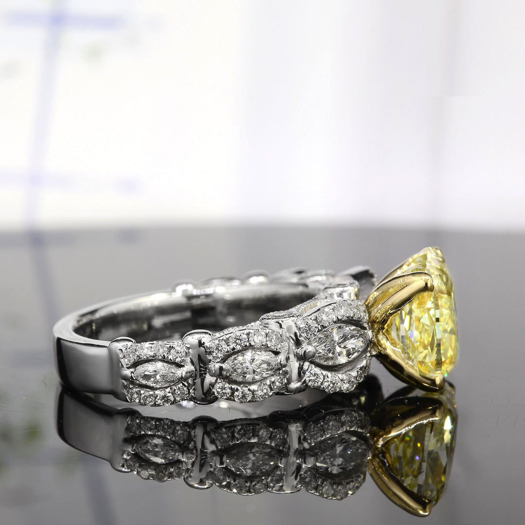 2.85 Ctw Canary Fancy Light Yellow Oval and Marquise Diamond Ring VS1 GIA Certified