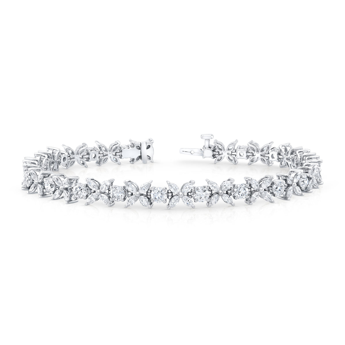 Round_and_marquise_flower_bracelet_1200x1200_1da0eab8 3a81 4e58 bf5a 37d50244e42e