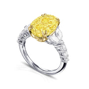 2.90 Ctw Canary Fancy Light Yellow Oval Cut with Marquise & Round Diamond Ring VS1 GIA