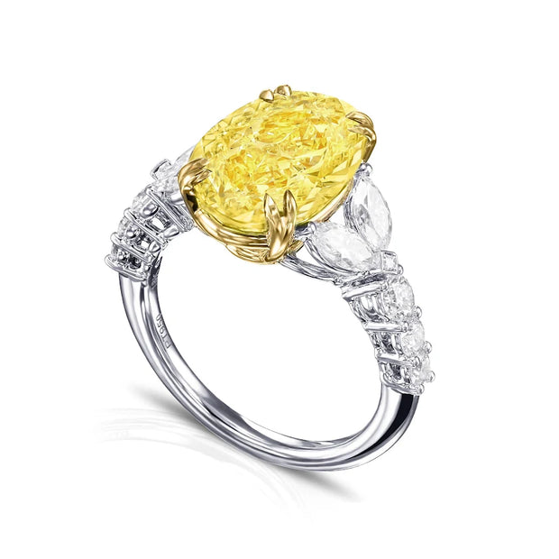 2.90 Ctw Canary Fancy Light Yellow Oval Cut with Marquise & Round Diamond Ring VS1 GIA