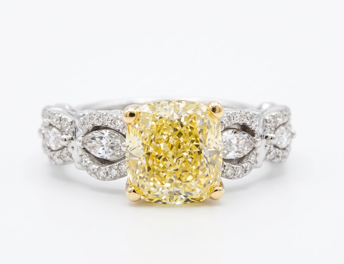 Yellow_cushion_with_marquise_and_round_on_the_shank