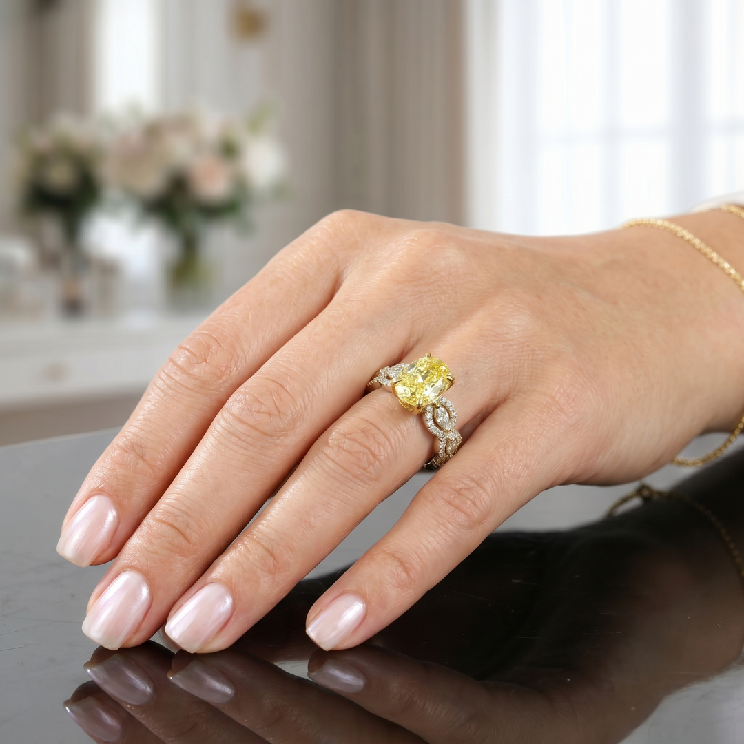2.05 Ctw Canary Fancy Light Yellow Oval & Marquise Diamond Ring VVS1 GIA Certified