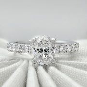 1.90 Ct. Classic Oval Cut Engagement Ring Set G Color VS2 GIA Certified
