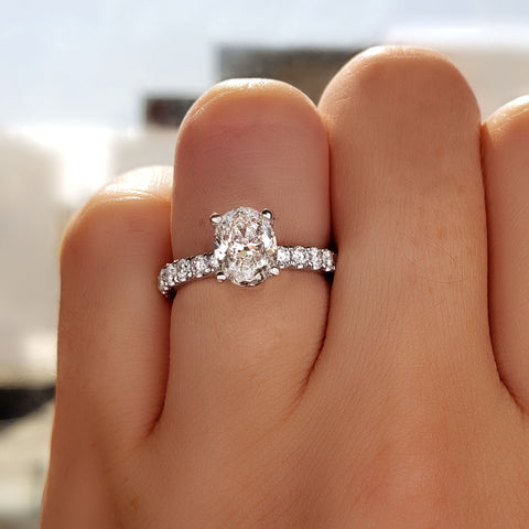1.90 Ct. Classic Oval Cut Engagement Ring Set G Color VS2 GIA Certified