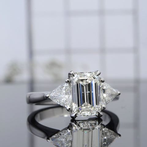 Emerald Cut Trillions Stone Diamond Ring, F VS1 GIA