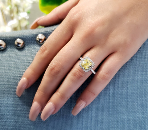 1.90 Ct. Halo Fancy Yellow Radiant Cut Canary Diamond Ring VS1 GIA Certified