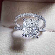 Cushion cut diamond engagement ring set