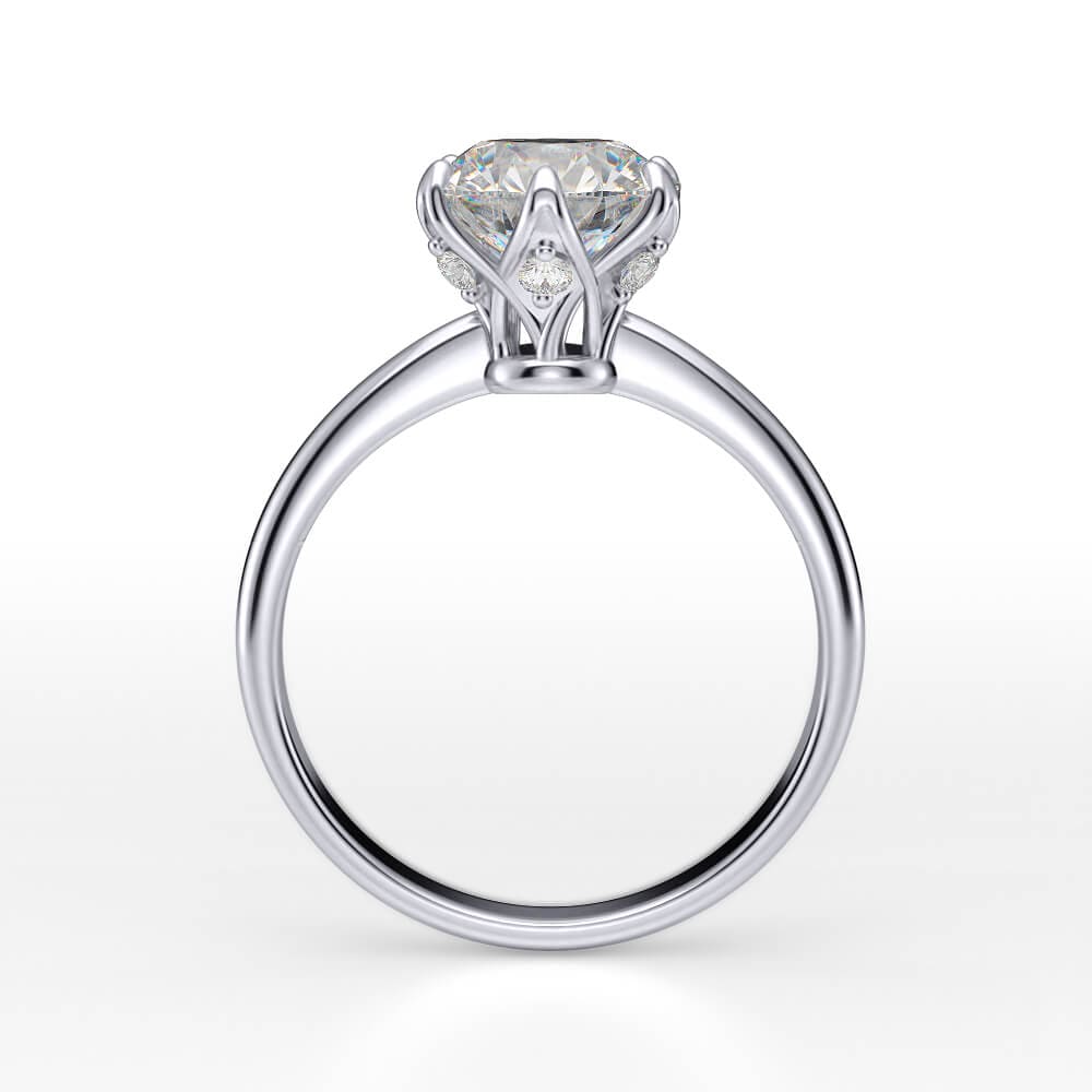 Solitaire engagement ring