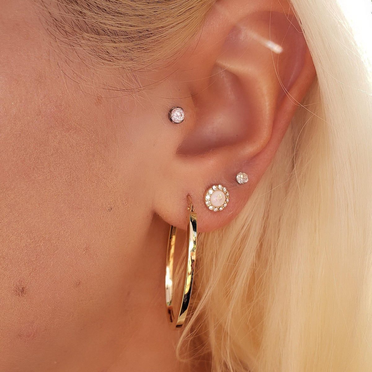 Gold oval hoop earrings