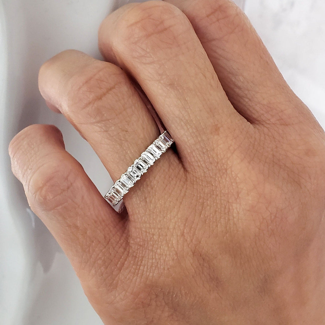 U-Setting Emerald Cut Eternity Band F-G Color VS1 (2.50 Ctw)