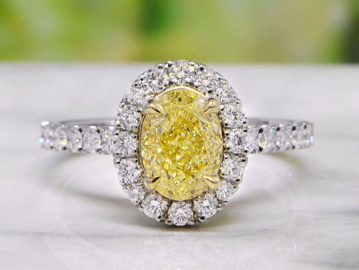 23649122ovalcutfancyyellowvvs2 halo ea1