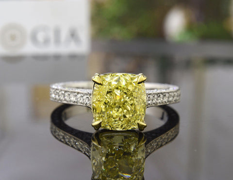 3.75 Ct Canary Fancy Yellow Cushion Engagement Ring VVS2 GIA Certified