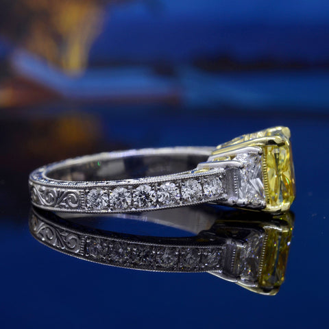 2.40 Ct Canary Fancy Yellow Cushion & Trapezoids Art Deco Diamond Ring VS2 GIA Certified